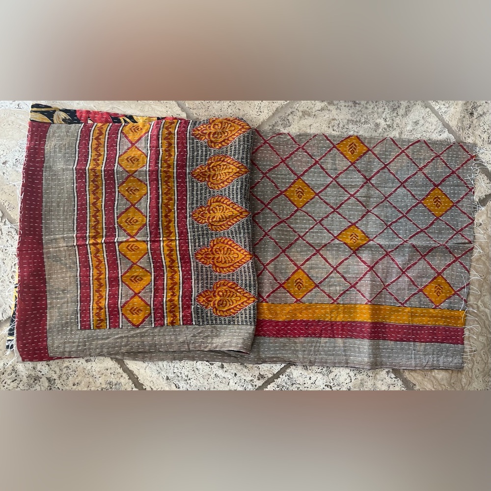 KANTHA BAE black red floral Turban scarf head wrap OS - Picture 3 of 3